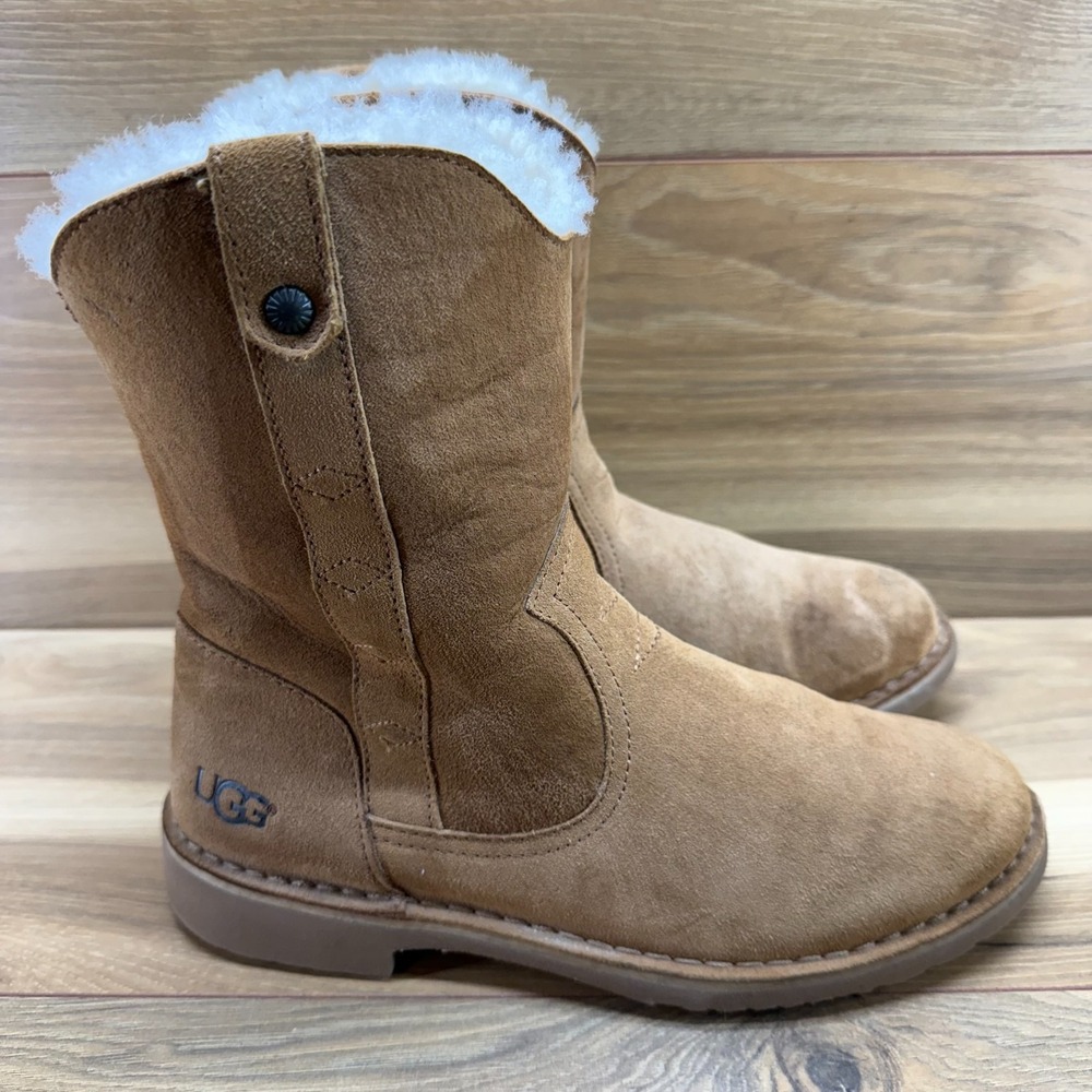 UGG Larker Suede Boot Chestnut Womens 8 Mid Sherpa Cozy Gorpcore Fur Lined
